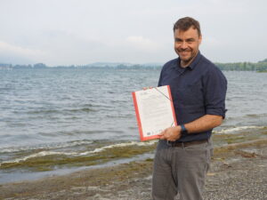 bodensee-Stiftung lädt Kommunen dazu ein, Plastik im See zu vermeiden.